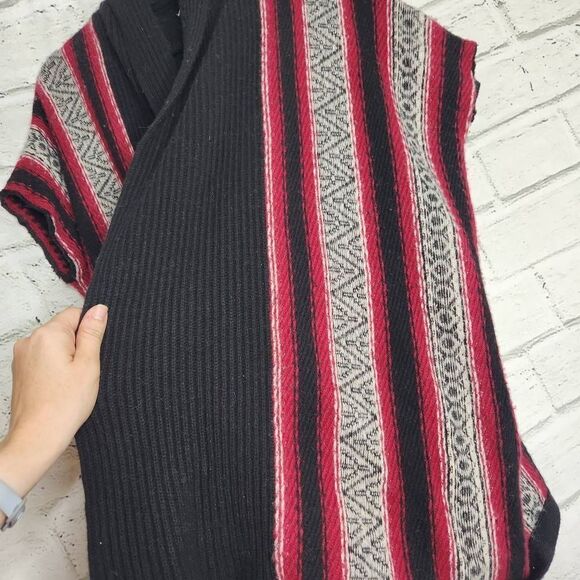 J Jill Women Fair Isle Black Red Open Front Shawl Cardigan M L Poncho Wool - Picture 9 of 13